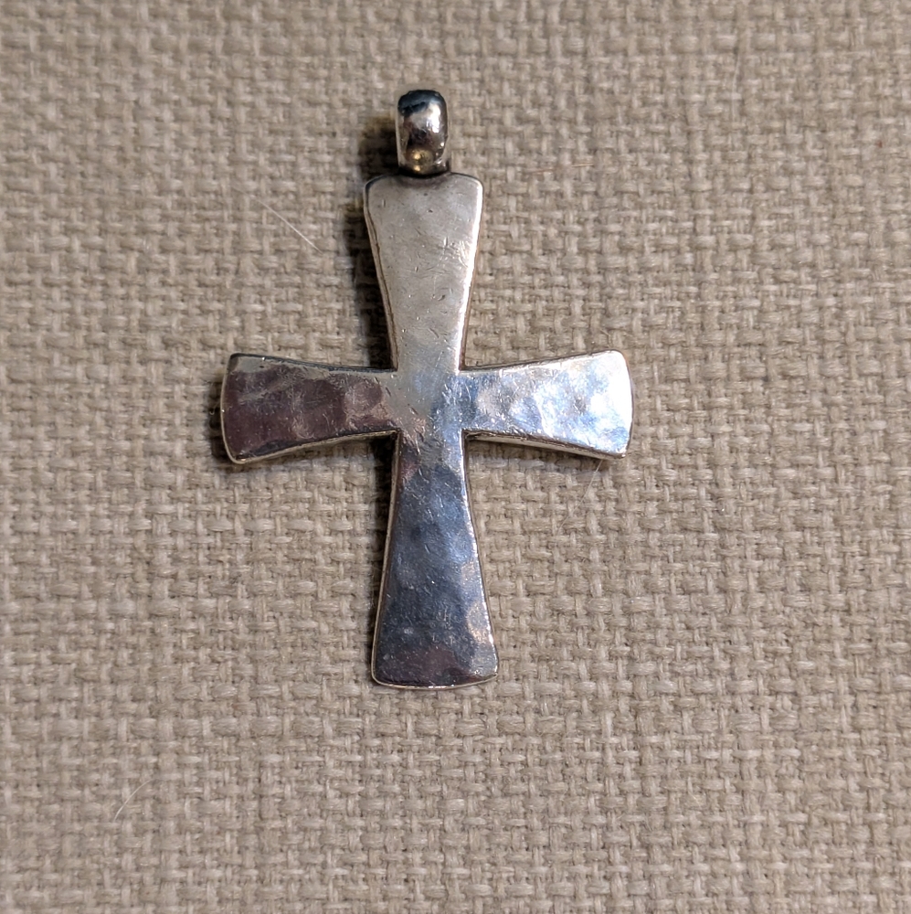 RETIRED James Avery Hammered Cross Pendant Sterling Silver